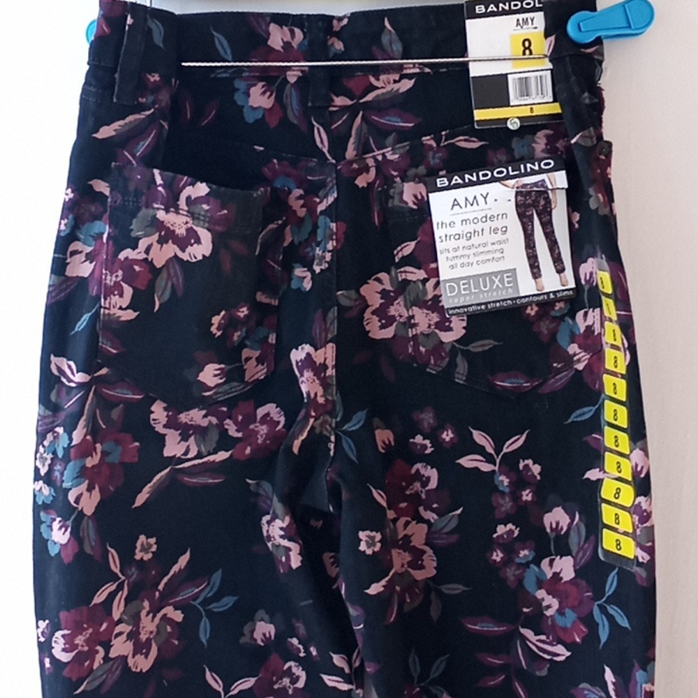 HP🎉 Floral Bandolino jeans 🌸